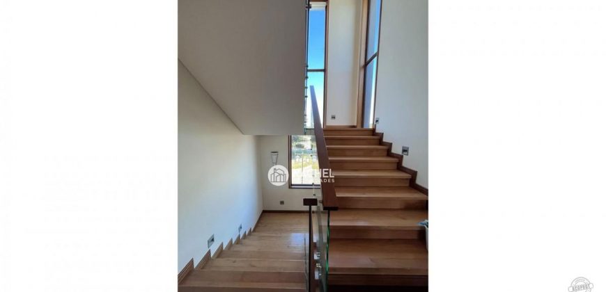 ESPECTACULAR Y MODERNA CASA EN EXCLUSIVO CONDOMINIO