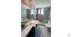 ESPECTACULAR Y MODERNA CASA EN EXCLUSIVO CONDOMINIO