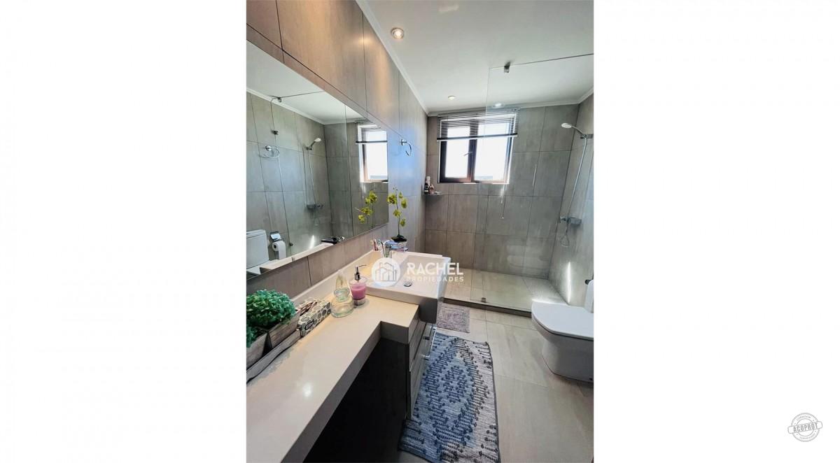 ESPECTACULAR Y MODERNA CASA EN EXCLUSIVO CONDOMINIO