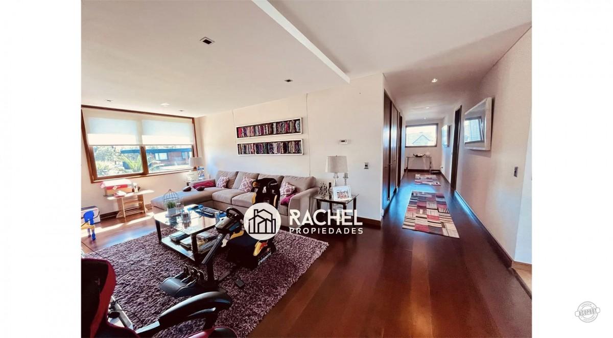 ESPECTACULAR Y MODERNA CASA EN EXCLUSIVO CONDOMINIO