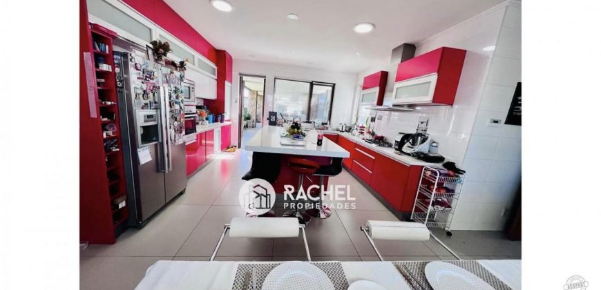 ESPECTACULAR Y MODERNA CASA EN EXCLUSIVO CONDOMINIO