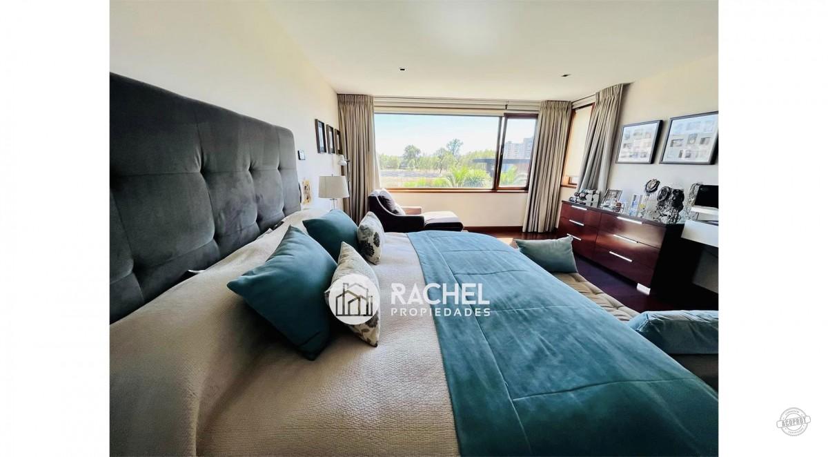 ESPECTACULAR Y MODERNA CASA EN EXCLUSIVO CONDOMINIO