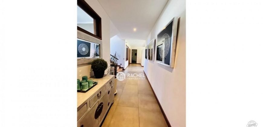 ESPECTACULAR Y MODERNA CASA EN EXCLUSIVO CONDOMINIO