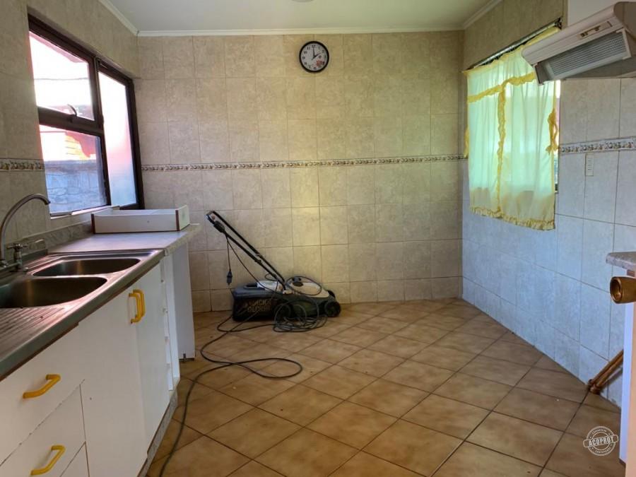 Se vende propiedad esquina ubicada en calle Prieto Norte