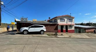 SE VENDE CASA DE ESQUINA PEDRO DE VALDIVIA
