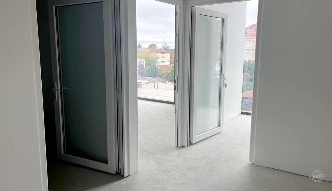 Arrendamos oficina en Edificio Vanguardia Center