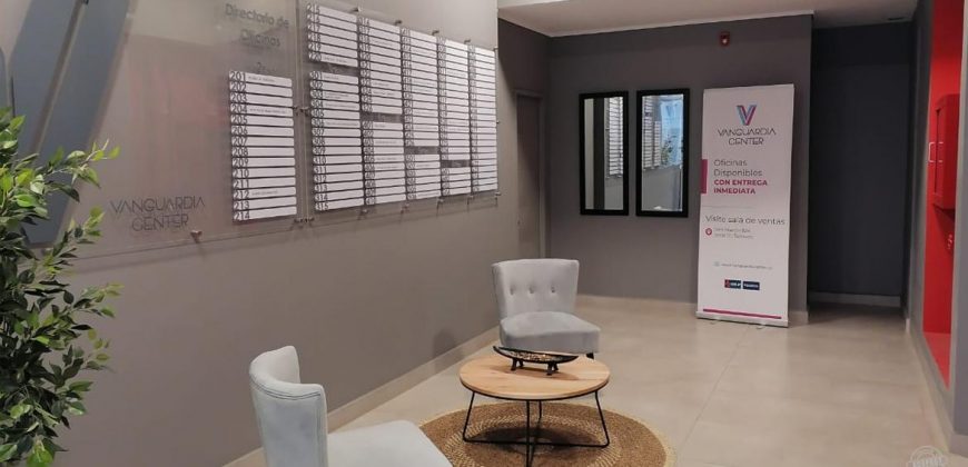 Arrendamos oficina en Edificio Vanguardia Center