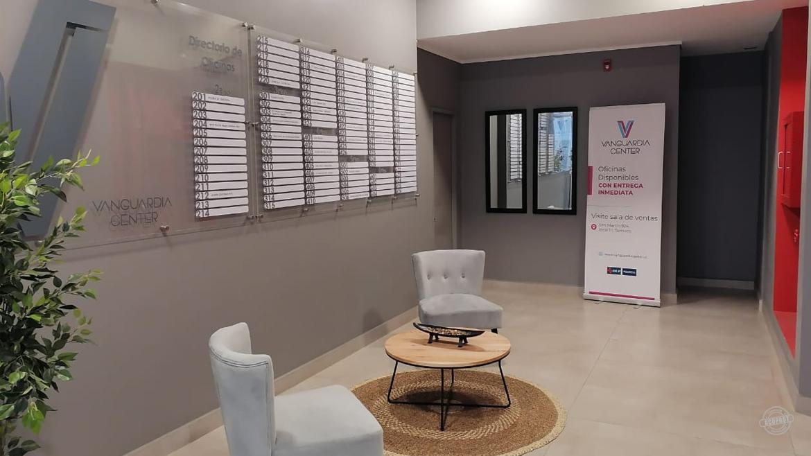 Arrendamos oficina en Edificio Vanguardia Center