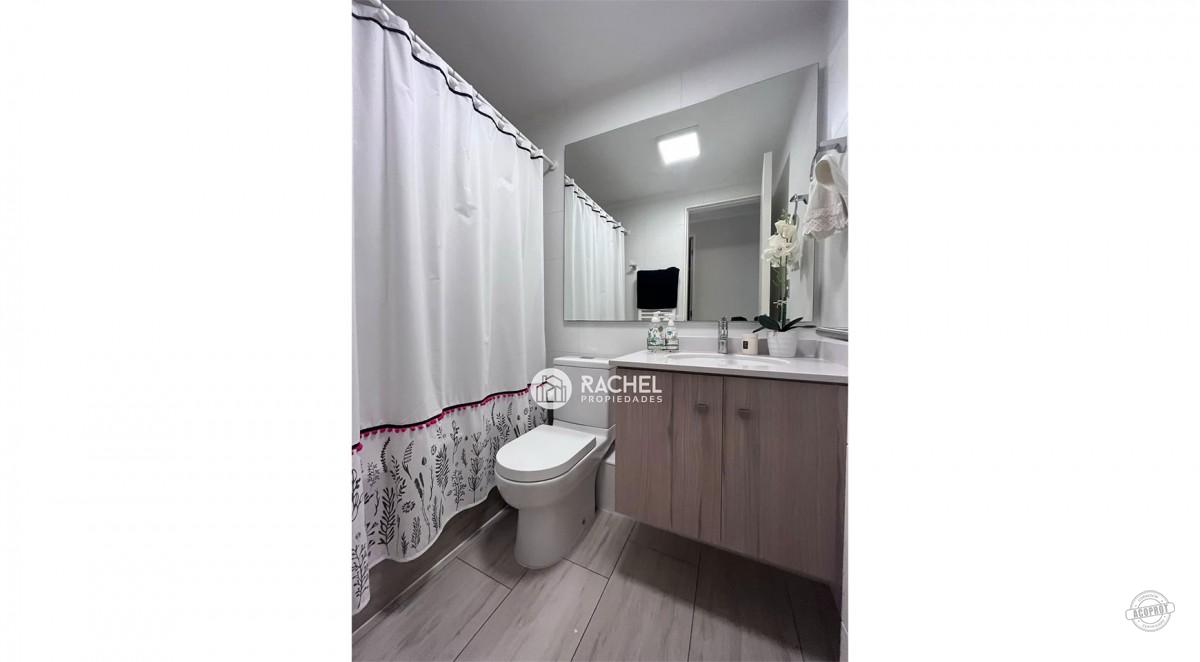 SE VENDE MODERNO DEPTO EN EDIFICIO PARANOA