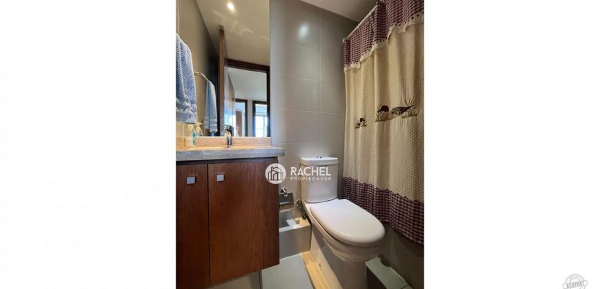 EN VENTA IMPECABLE DEPARTAMENTO EN EDIFICIO VERGEL