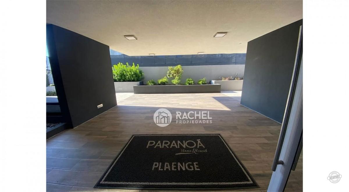 SE VENDE MODERNO DEPTO EN EDIFICIO PARANOA