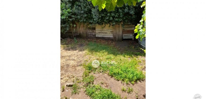 EN VENTA TERRENO CON CASA DE 2 PISOS EN CALLE ECUADOR, PUEBLO NUEVO