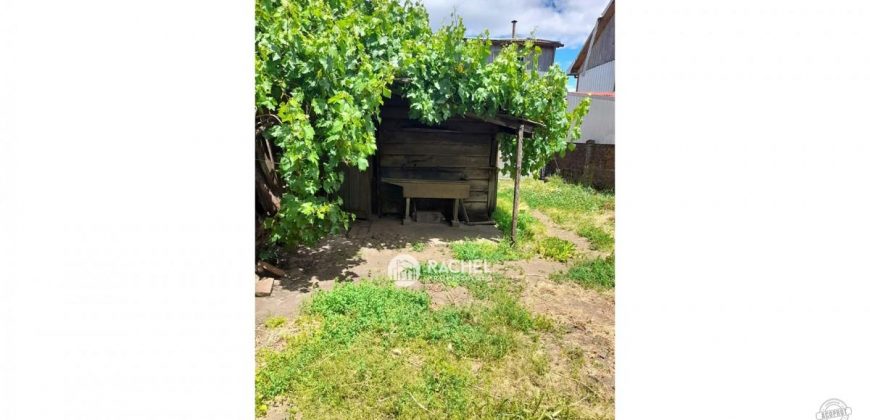 EN VENTA TERRENO CON CASA DE 2 PISOS EN CALLE ECUADOR, PUEBLO NUEVO