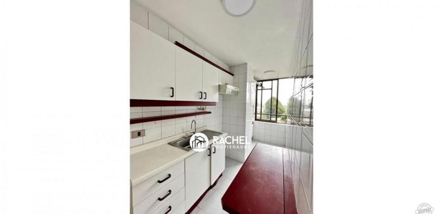SE VENDE EXCELENTE DEPARTAMENTO CONDOMINIO PLAZA HOCHSTETTER