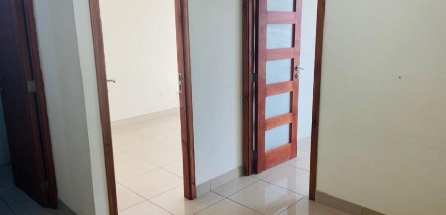 Arrendamos oficina en Edificio Sinergia