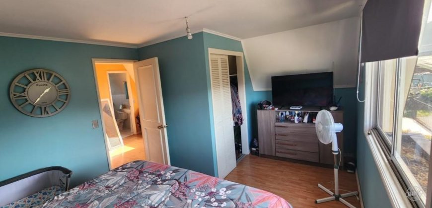 Vende, hermosa casa en Villa Juan Pablo II.