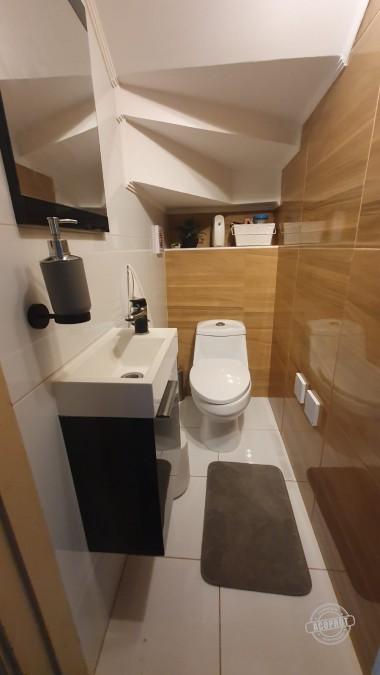 SE VENDE CASA EN ARBOLEDA DEL PORTAL