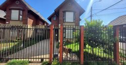SE VENDE CASA EN ARBOLEDA DEL PORTAL