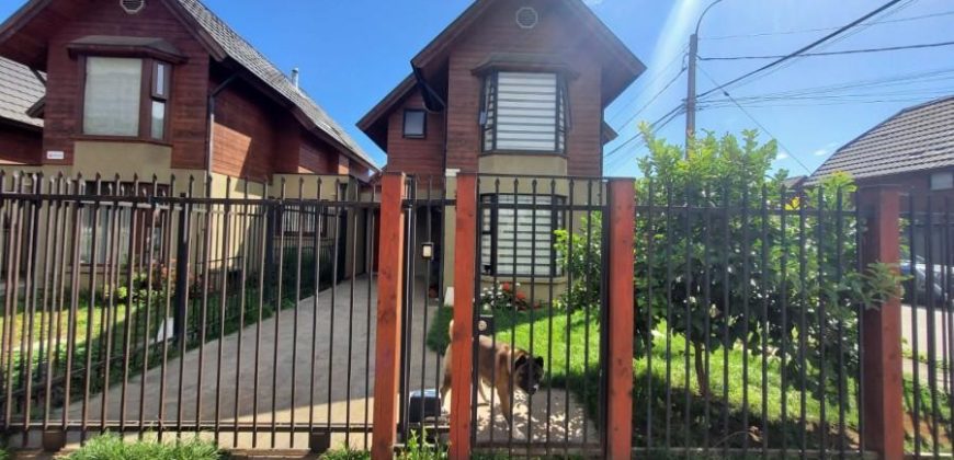 SE VENDE CASA EN ARBOLEDA DEL PORTAL