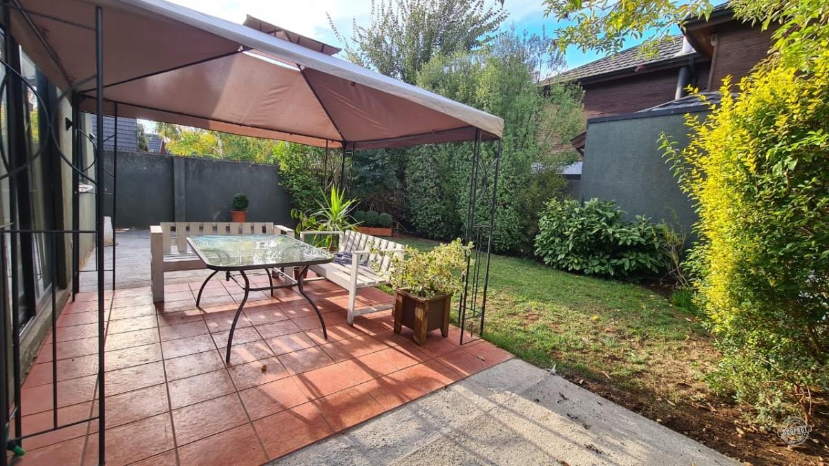 SE VENDE HERMOSA CASA EN LOMAS DE MIRASUR