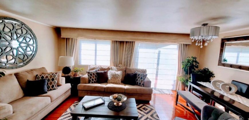 SE VENDE HERMOSA CASA EN LOMAS DE MIRASUR