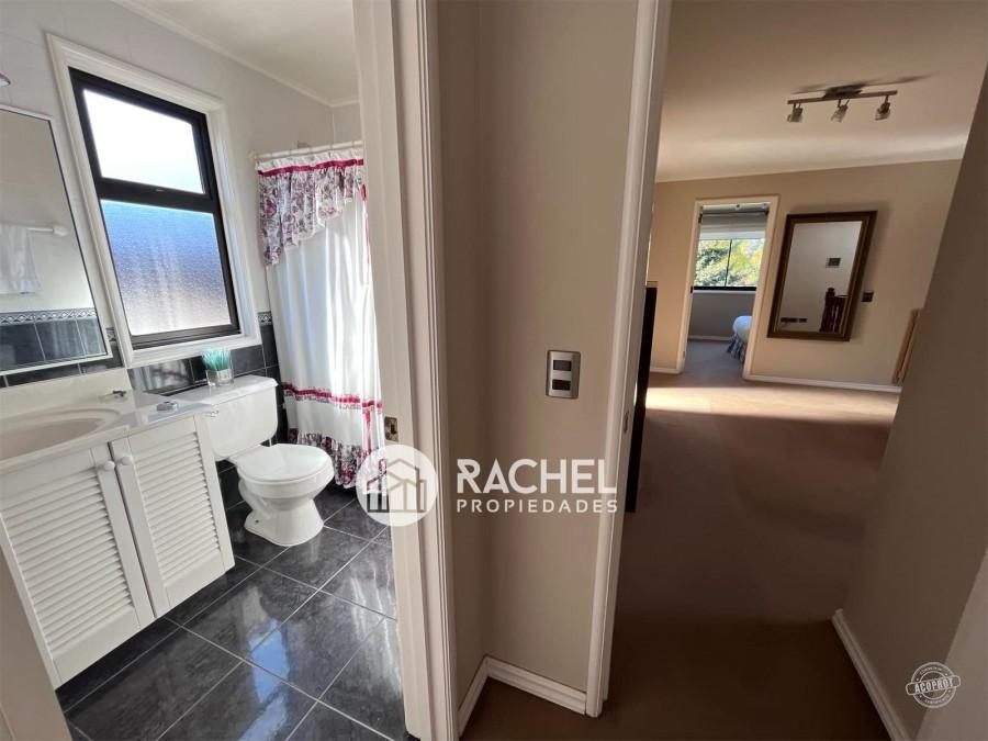 SE VENDE GRAN CASA SECTOR BARRIO INGLÉS