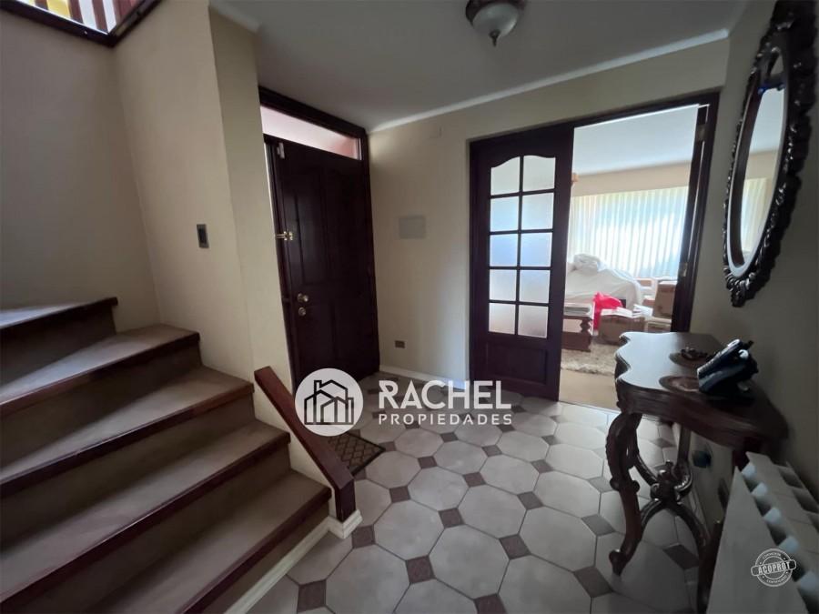 SE VENDE GRAN CASA SECTOR BARRIO INGLÉS