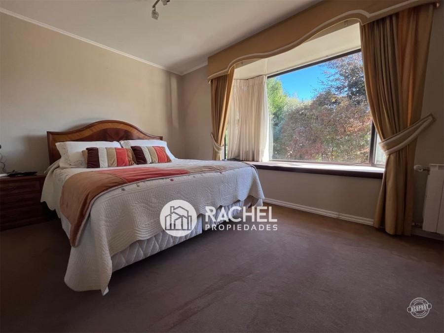 SE VENDE GRAN CASA SECTOR BARRIO INGLÉS