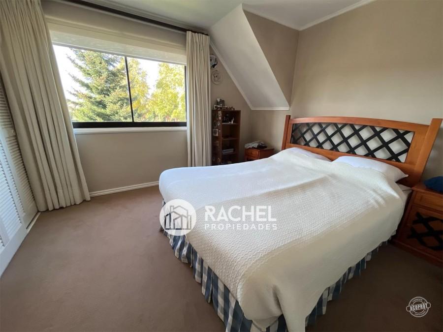 SE VENDE GRAN CASA SECTOR BARRIO INGLÉS