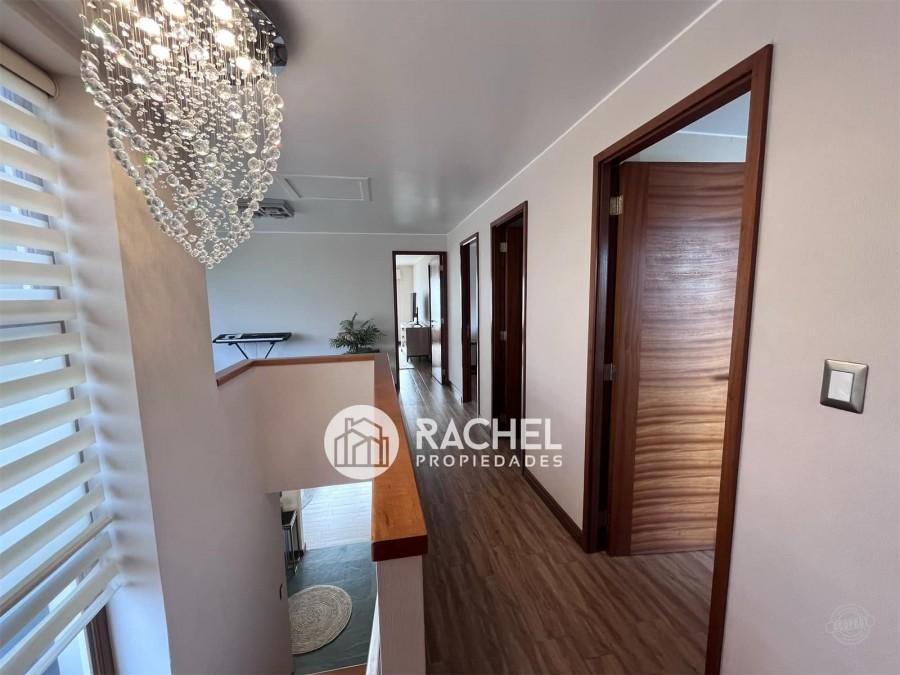 SE VENDE MODERNA Y LUMINOSA CASA MEDITERRÁNEA