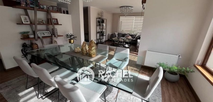 SE VENDE MODERNA Y LUMINOSA CASA MEDITERRÁNEA