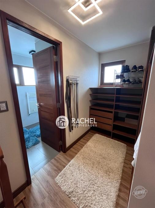 SE VENDE MODERNA Y LUMINOSA CASA MEDITERRÁNEA
