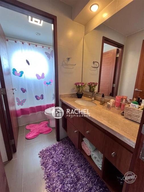 SE VENDE MODERNA Y LUMINOSA CASA MEDITERRÁNEA