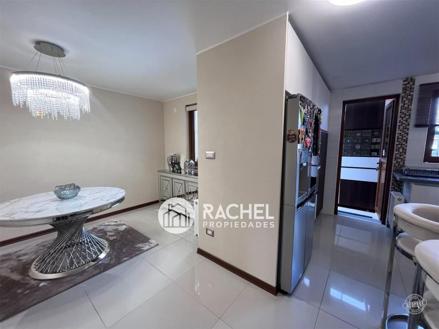 SE VENDE MODERNA Y LUMINOSA CASA MEDITERRÁNEA