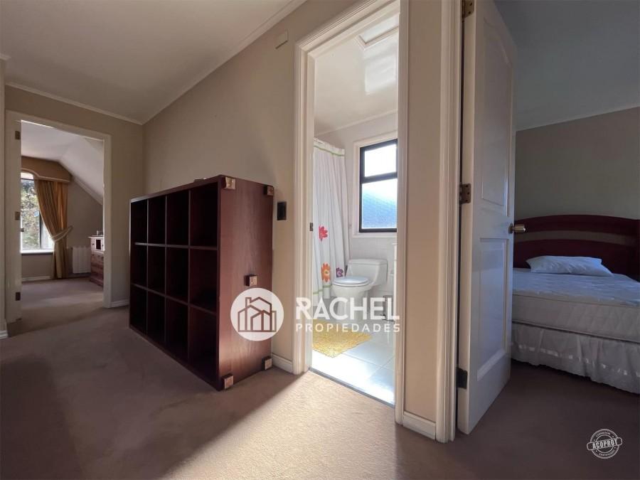 SE VENDE GRAN CASA SECTOR BARRIO INGLÉS