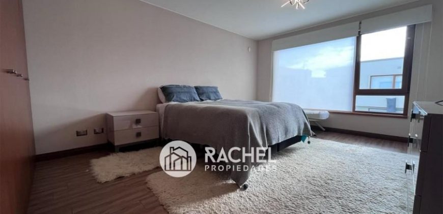 SE VENDE MODERNA Y LUMINOSA CASA MEDITERRÁNEA