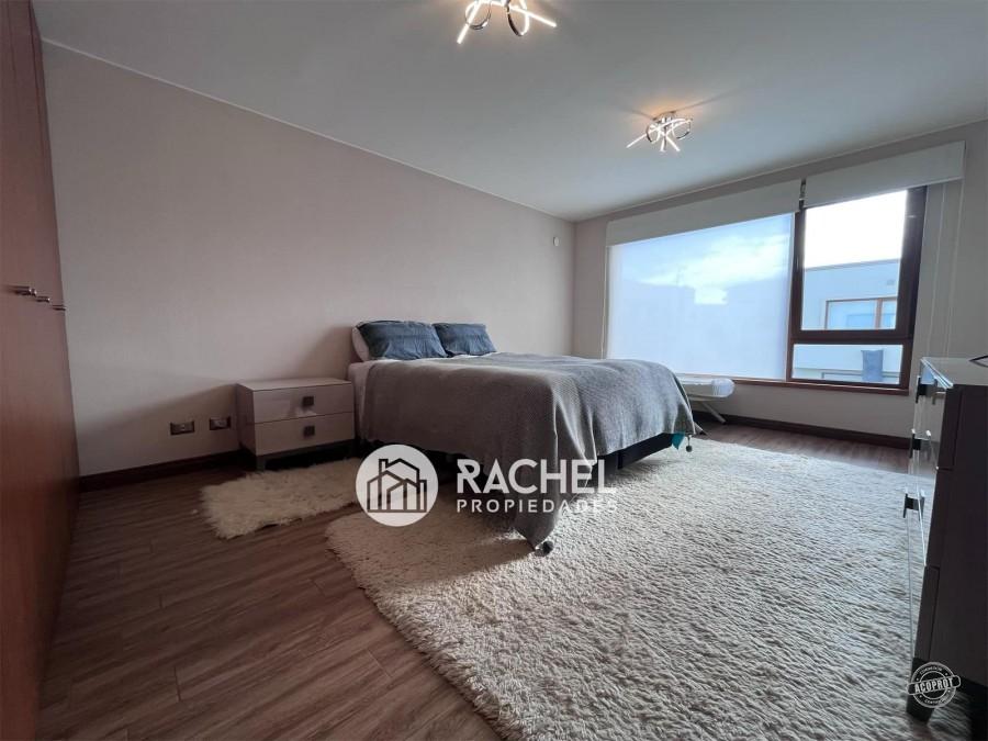 SE VENDE MODERNA Y LUMINOSA CASA MEDITERRÁNEA