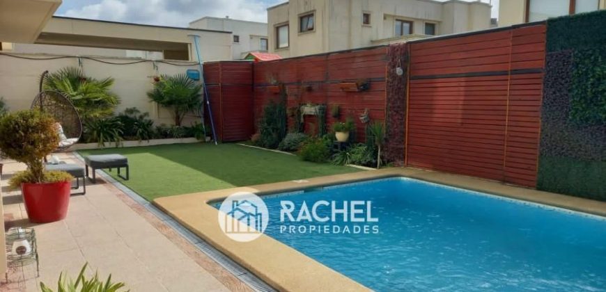 SE VENDE MODERNA Y LUMINOSA CASA MEDITERRÁNEA