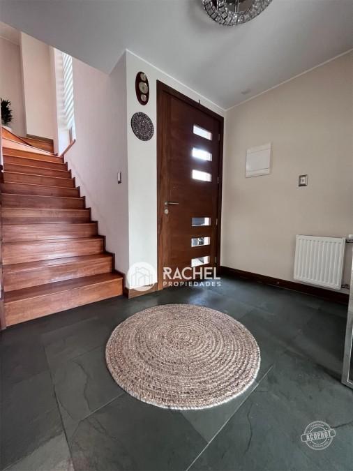 SE VENDE MODERNA Y LUMINOSA CASA MEDITERRÁNEA