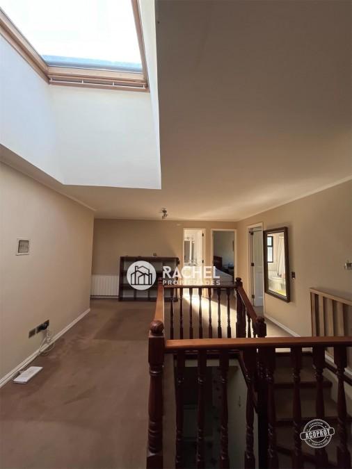 SE VENDE GRAN CASA SECTOR BARRIO INGLÉS