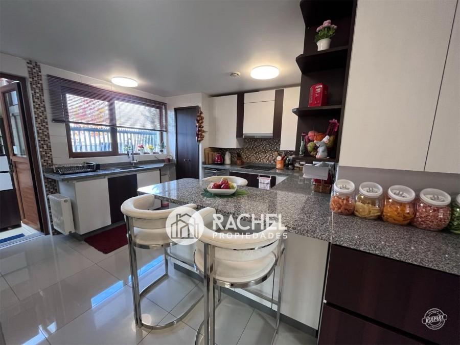 SE VENDE MODERNA Y LUMINOSA CASA MEDITERRÁNEA