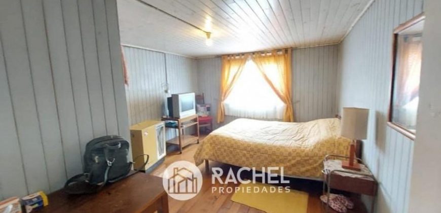 SE VENDE AMPLIA CASA EN PUEBLO NUEVO