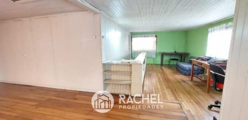 SE VENDE AMPLIA CASA EN PUEBLO NUEVO