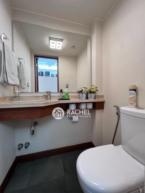 SE VENDE MODERNA Y LUMINOSA CASA MEDITERRÁNEA