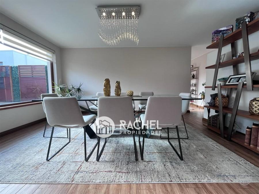 SE VENDE MODERNA Y LUMINOSA CASA MEDITERRÁNEA