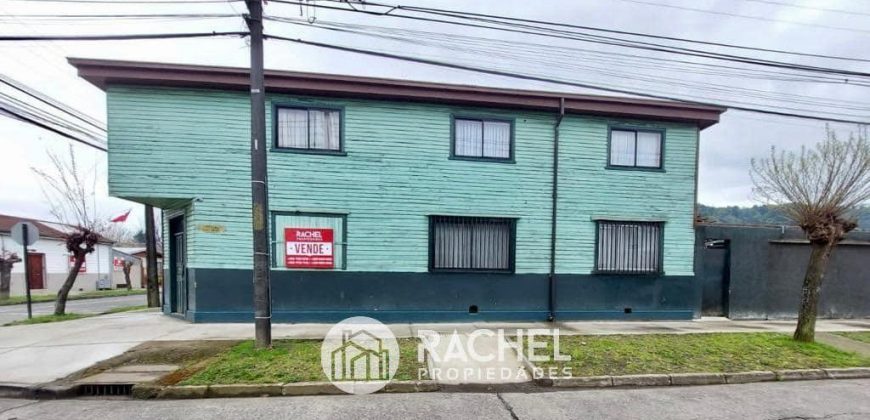 SE VENDE AMPLIA CASA EN PUEBLO NUEVO