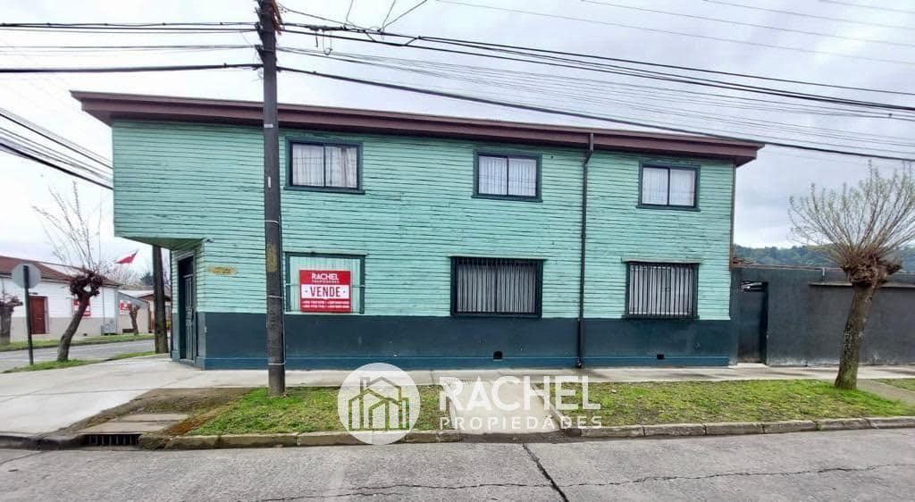 SE VENDE AMPLIA CASA EN PUEBLO NUEVO