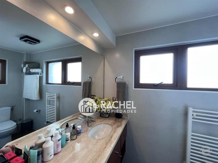 SE VENDE MODERNA Y LUMINOSA CASA MEDITERRÁNEA