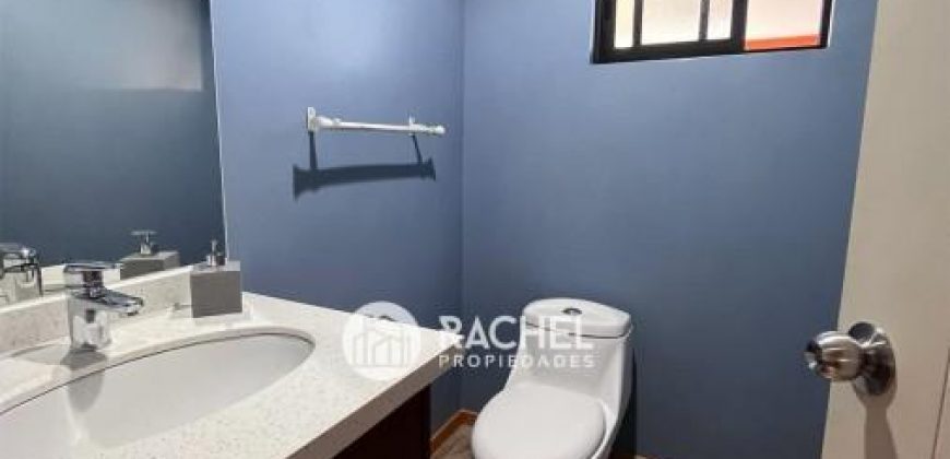 SE VENDE PRECIOSA CASA EN PARCELA CON ACCESO CONTROLADO