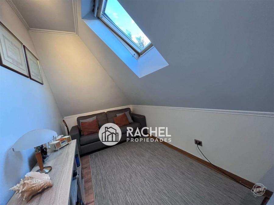 VENTA HERMOSA CASA RECIÉN REMODELADA